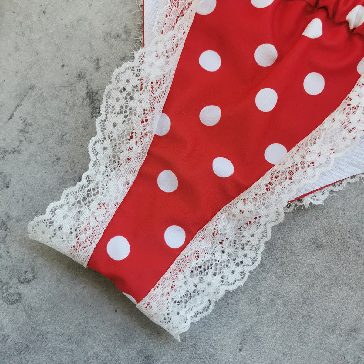 Retro Polka Dot Lace Strap Three Point Bikini Sexy Backless Split Swimsuit